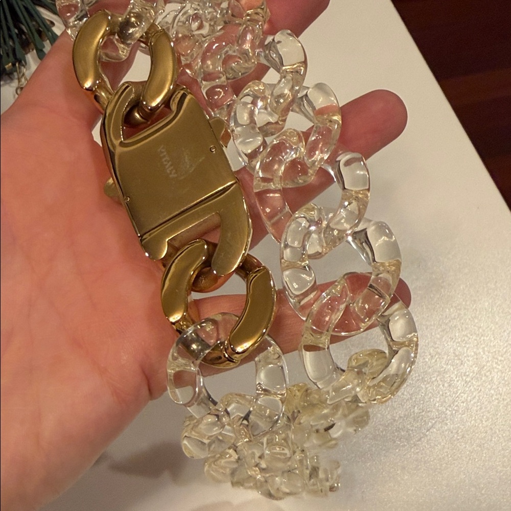 Elegant Gold and Clear Chain Necklace plus leather bracelet - Picture 4 of 8